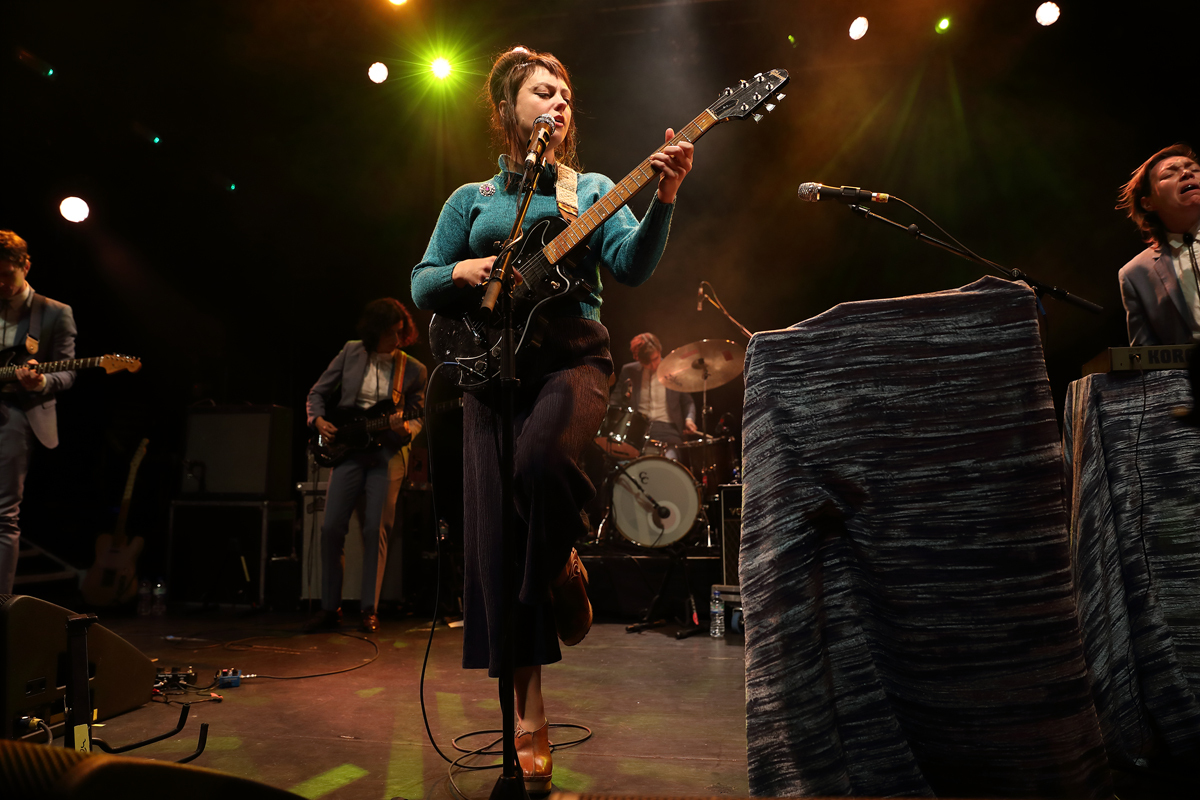 Angel olsen koko1016 bc07