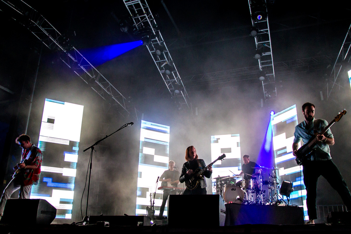 Twodoorcinemaclub aclfest 100816 andypareti 1