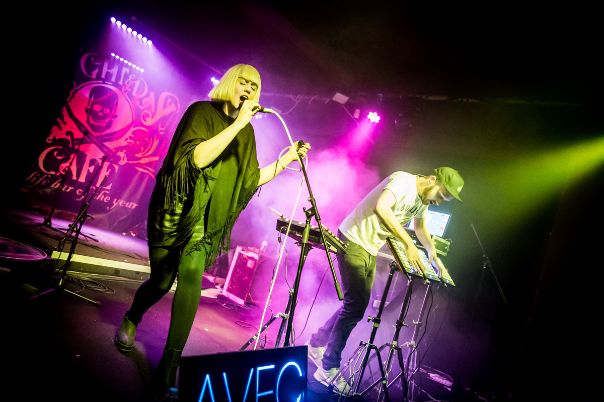 Avec Sans Mike Hughes 11