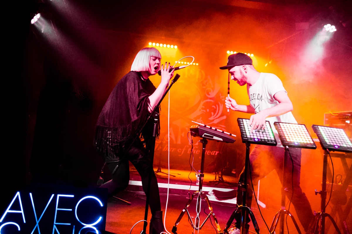 Avec Sans Mike Hughes 14