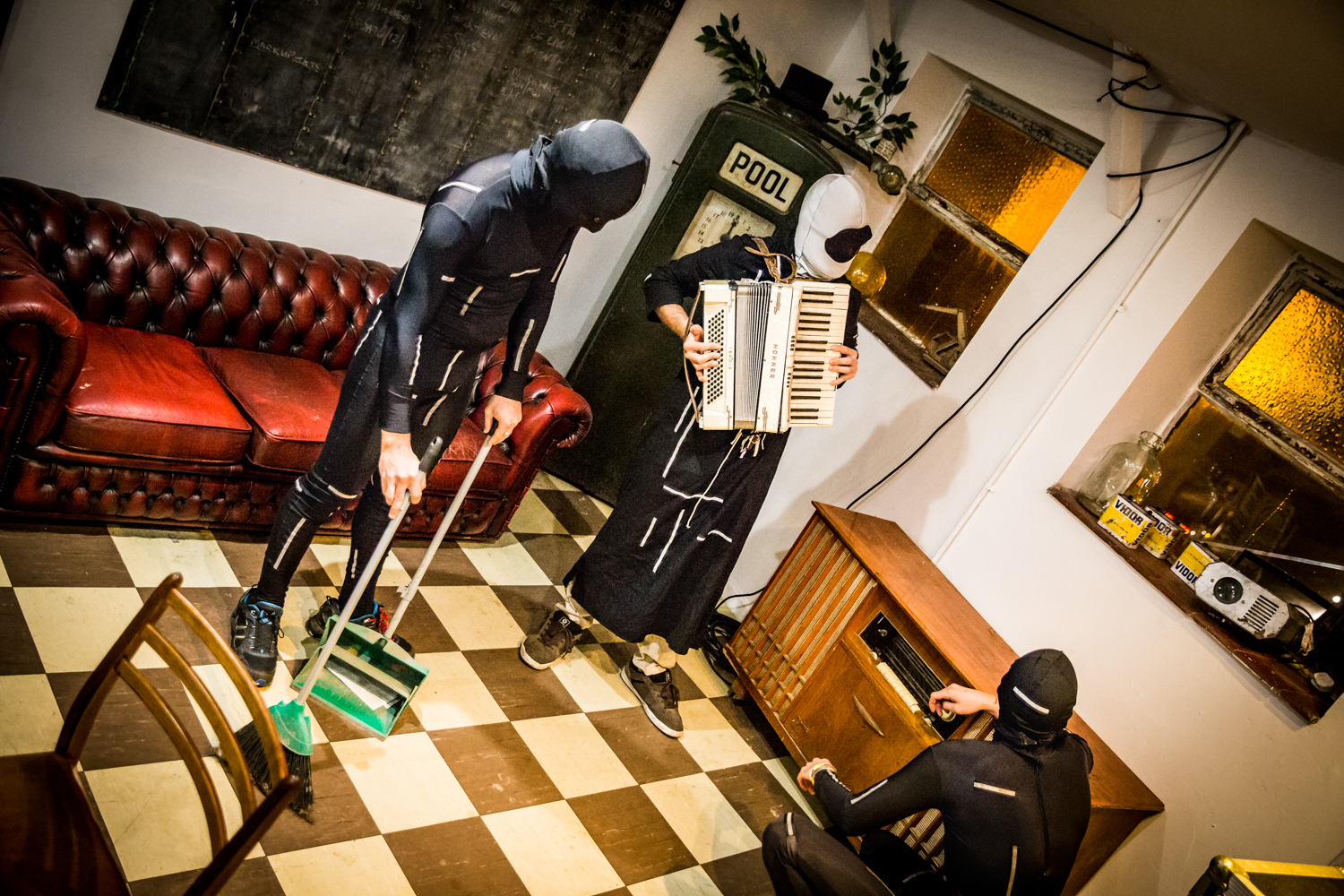 Barberos 4 Nov 2016 Liverpool Mike Hughes 4 domesticity