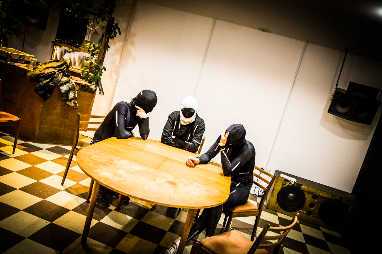 Barberos 4 Nov 2016 Liverpool Mike Hughes 5 in thought