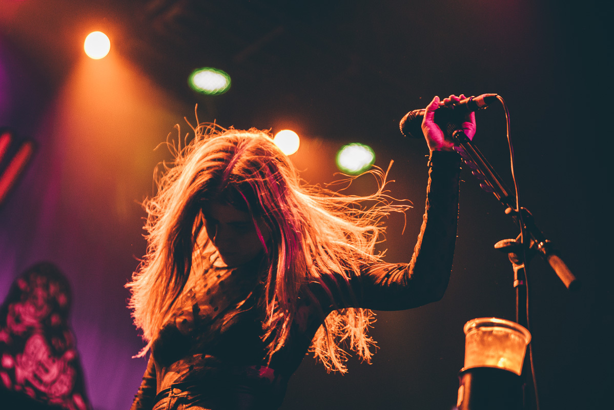Best Coast Electric Factory Philadelphia 021716 Erika Reinsel 01