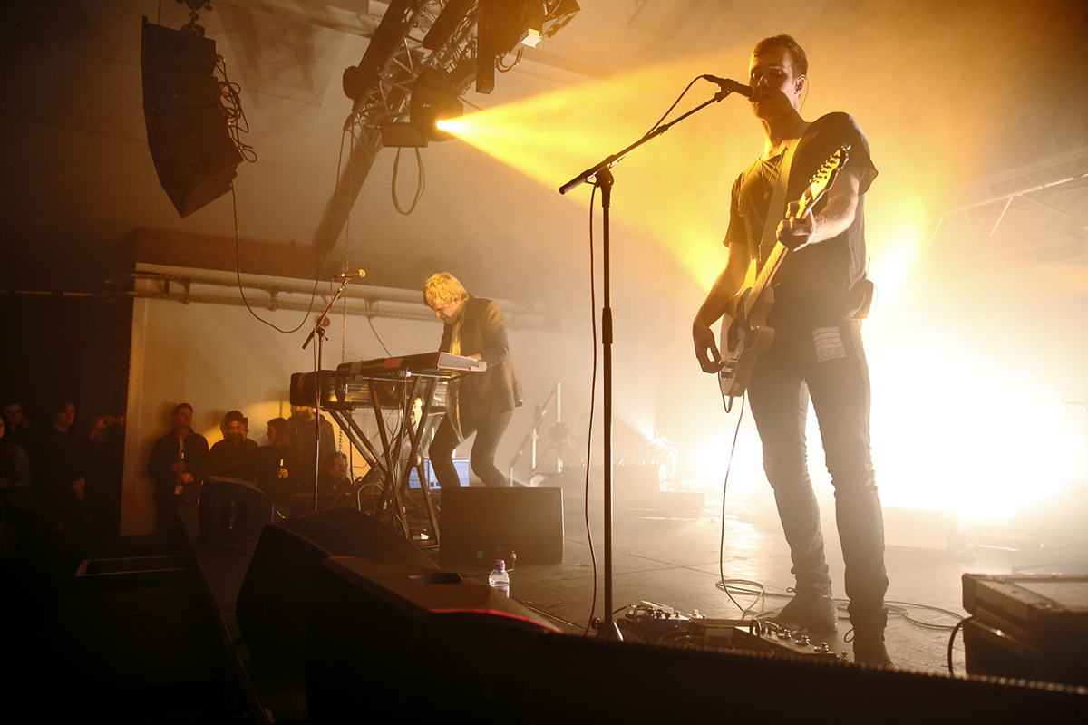 08 bob moses oval3316 live bc