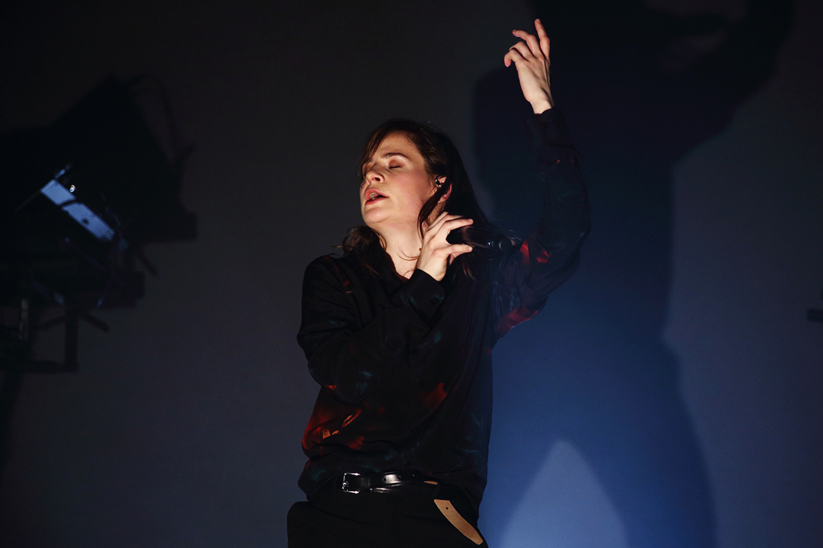 Christine and the queens koko 0316 bc12