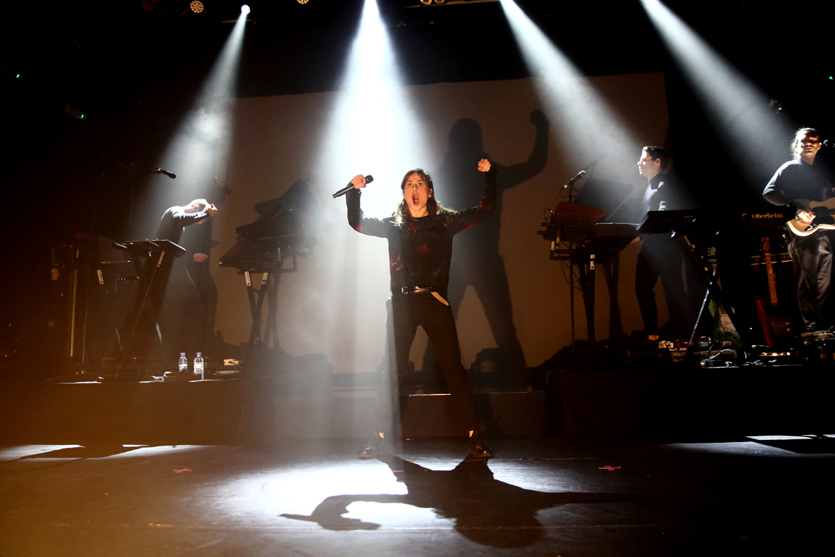 Christine and the queens koko 0316 bc13