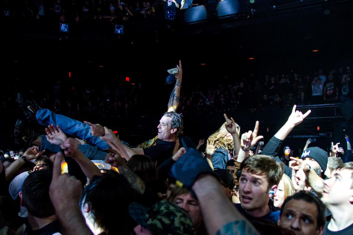 Crowd acllive 020816 andypareti 1