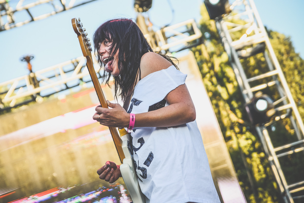 The Coathangers Desert Daze Festival Institute Of Mentalphysics Joshua Tree 10 15 16 Erika Reinsel 23