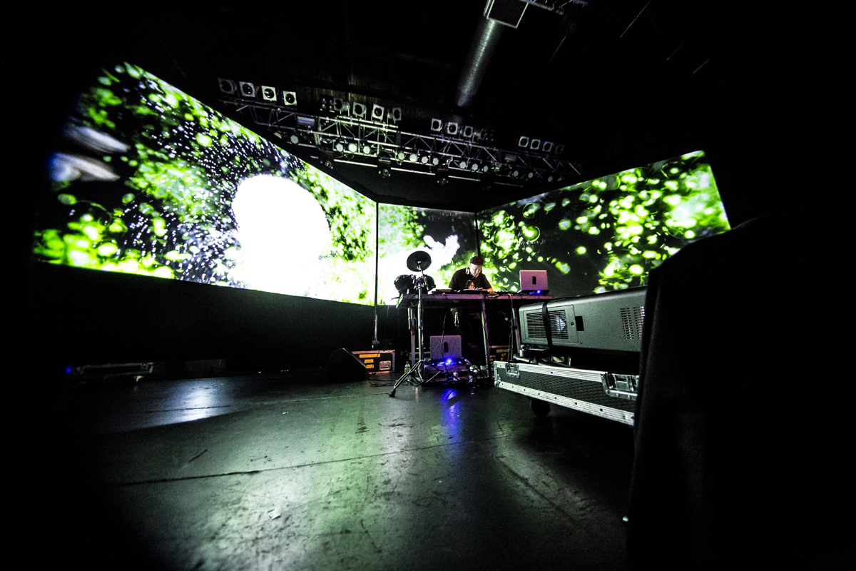 8 DJ Shadow O2 ABC 20072016 davidmcandrew