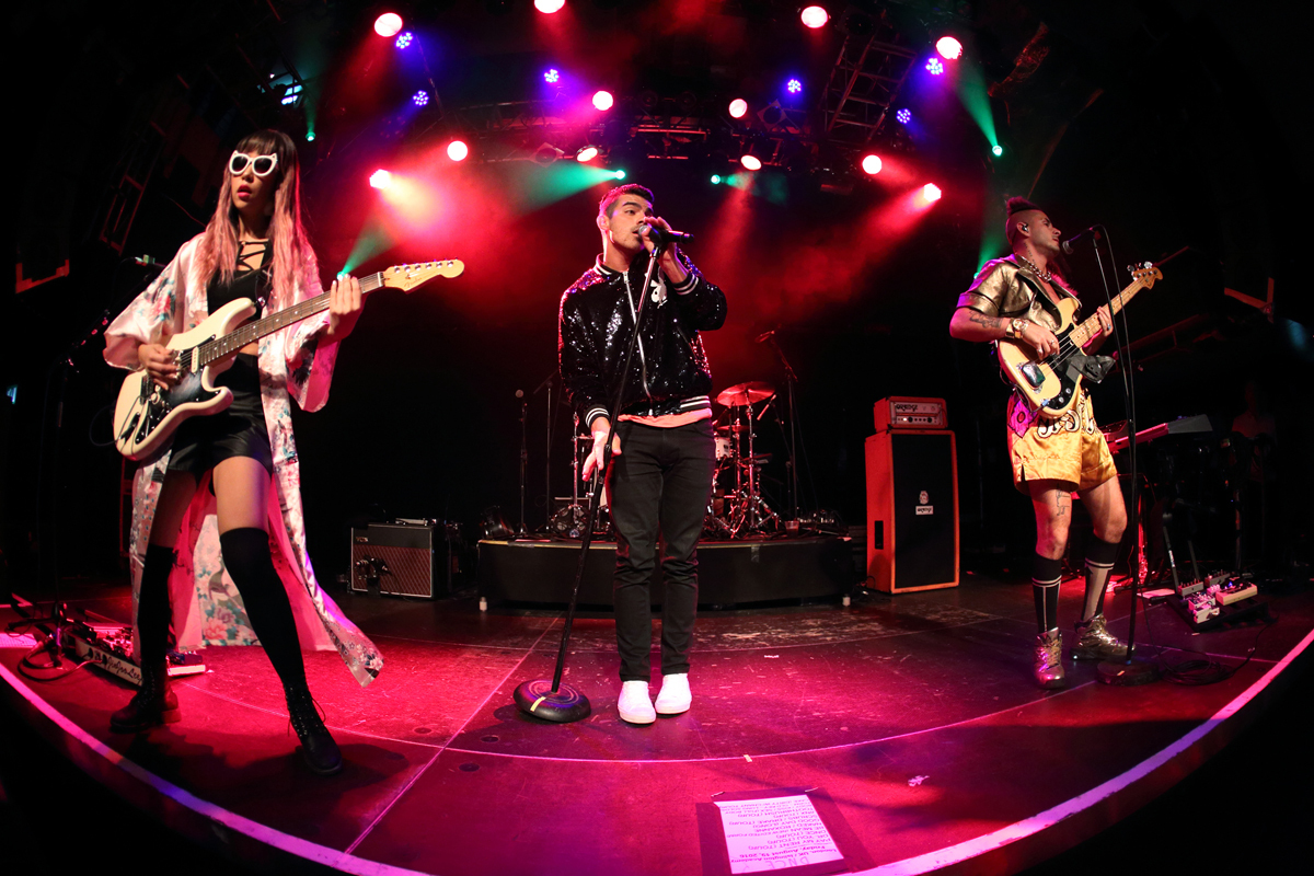 DNCE academy19816 bc01