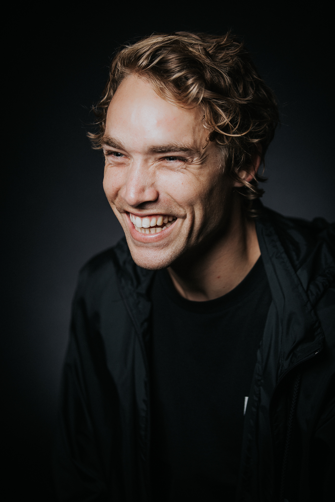 Studio Money WEB 001