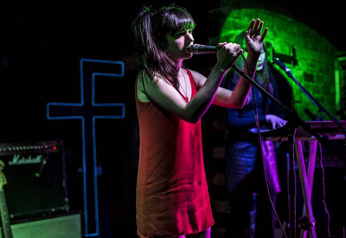 Fear of Men Hug and Pint 05042016 davidmcandrew 041