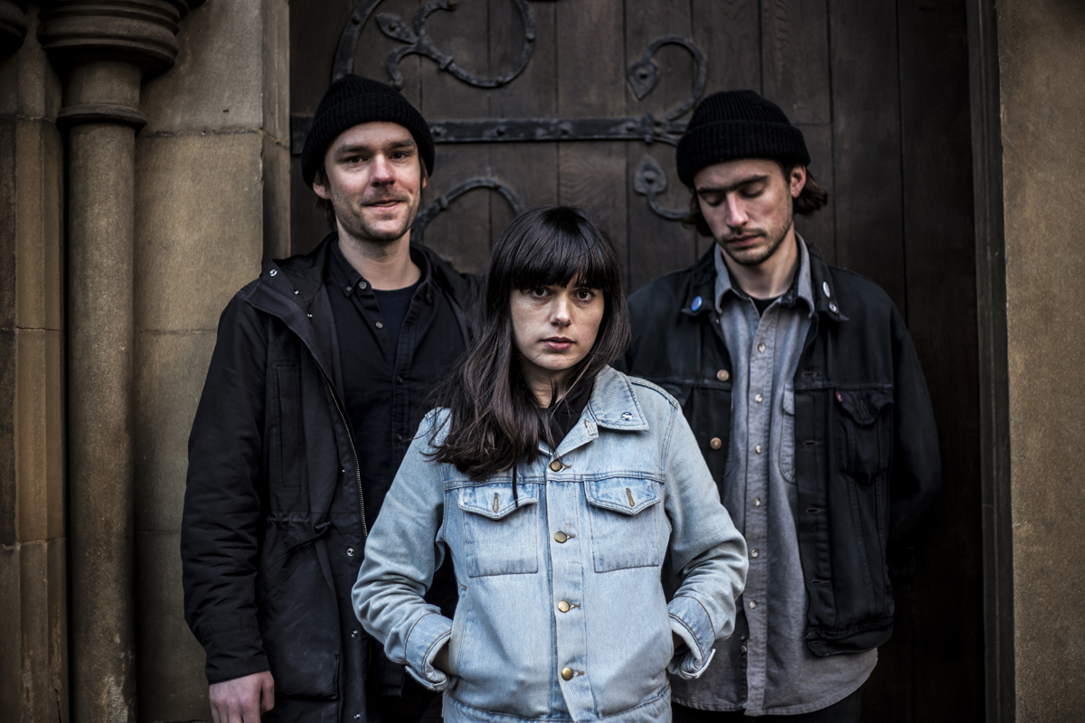 Fear of Men Hug and Pint 05042016 davidmcandrew 049