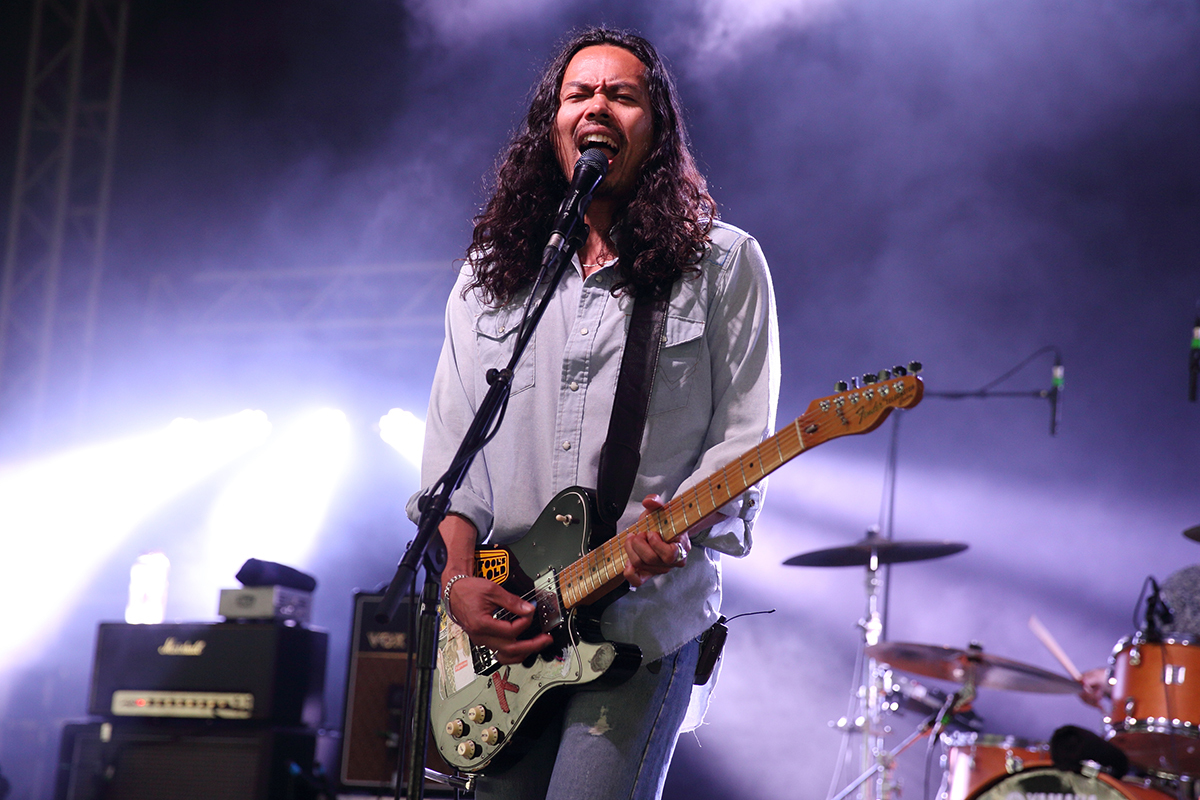 Fieldday16 temper trap bc