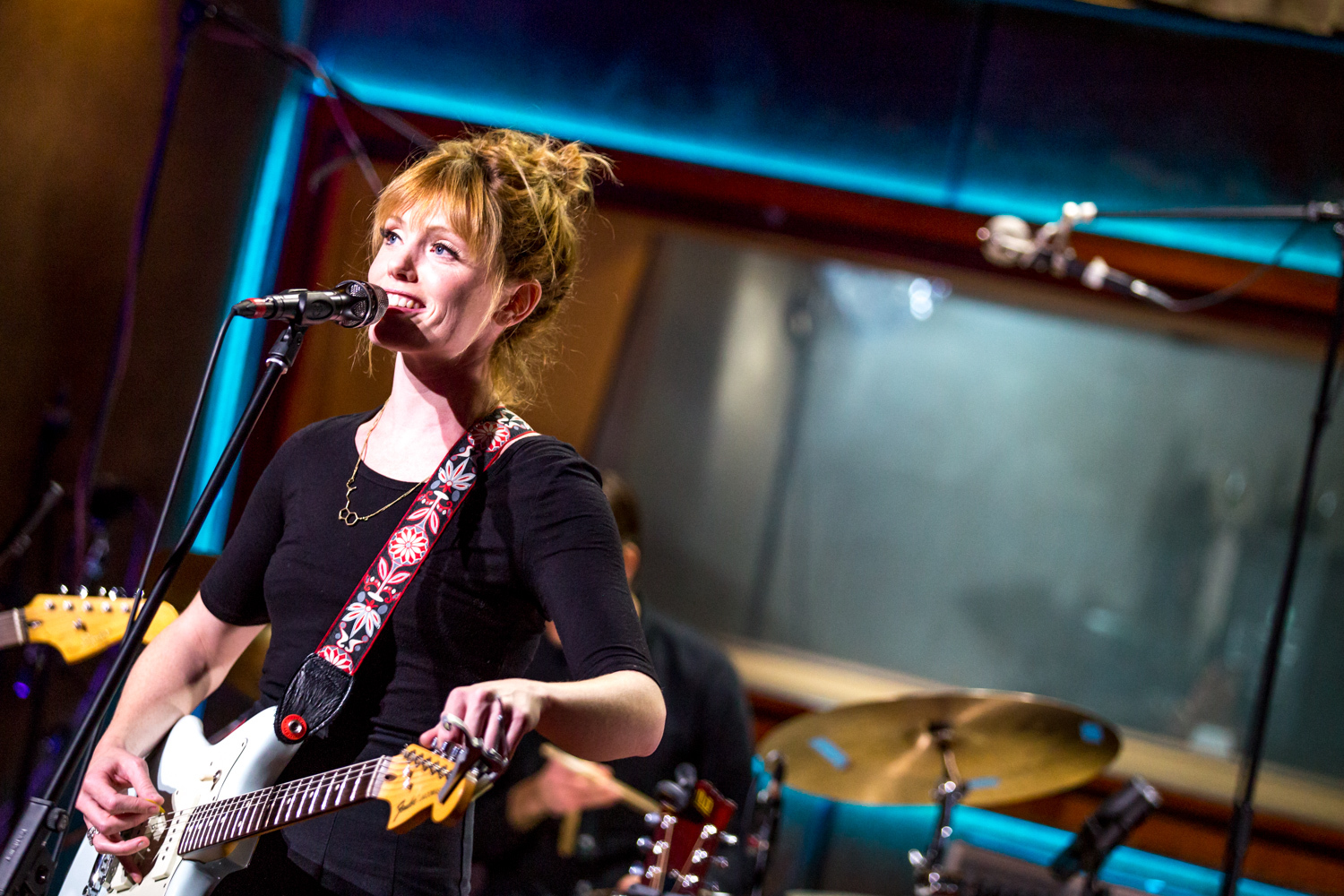Haley Bonar 25 Oct 2016 Manchester Mike Hughes00028