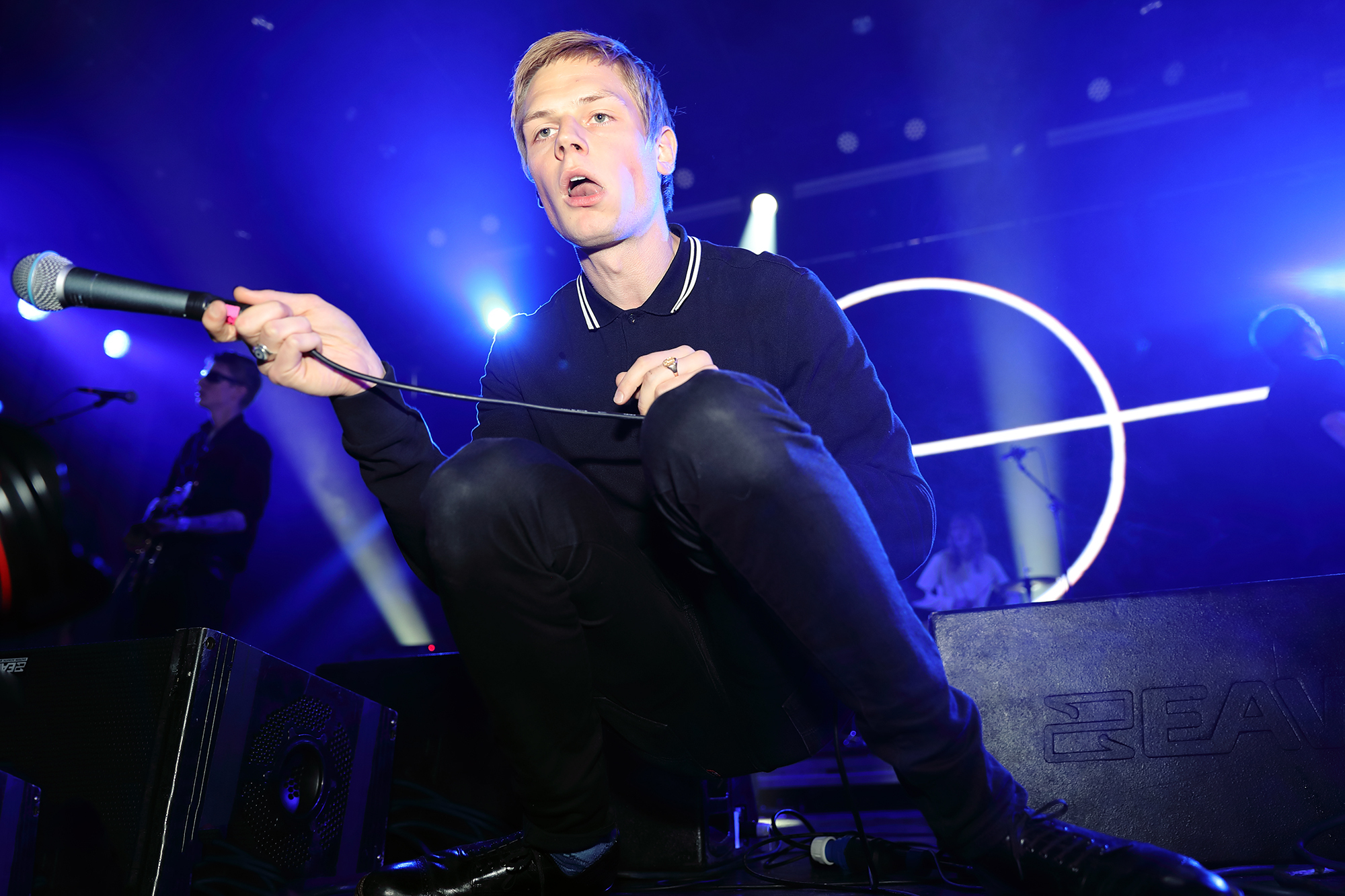 Fufanu airwaves16 bc