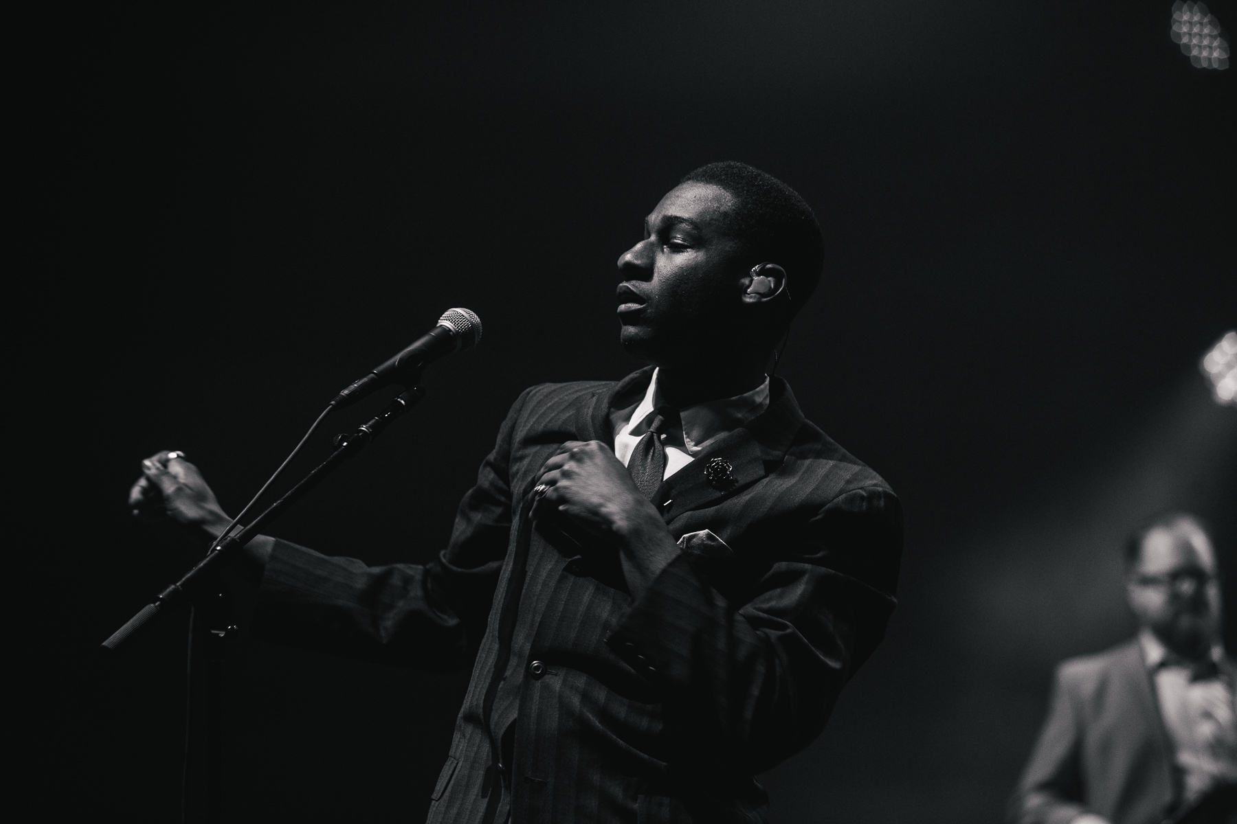 Leon Bridges 4735