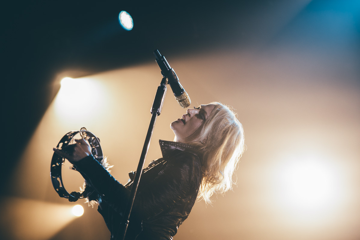 Metric The Fillmore Philadelphia 031516 Erika Reinsel 01