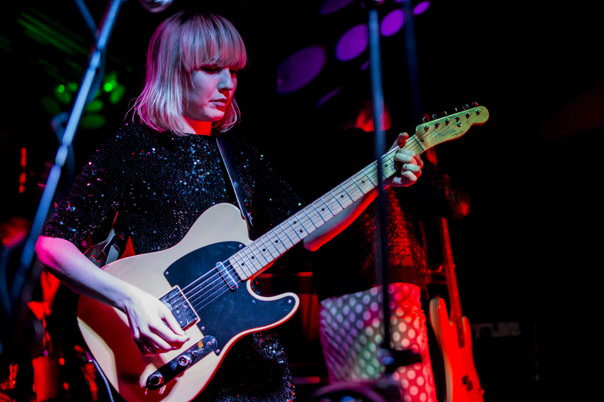 PINS hug and pint 130216 davidmcandrew 01