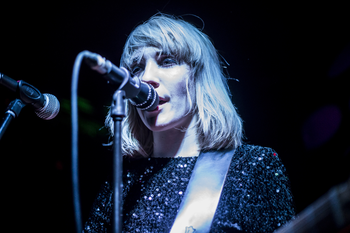 PINS hug and pint 130216 davidmcandrew 09