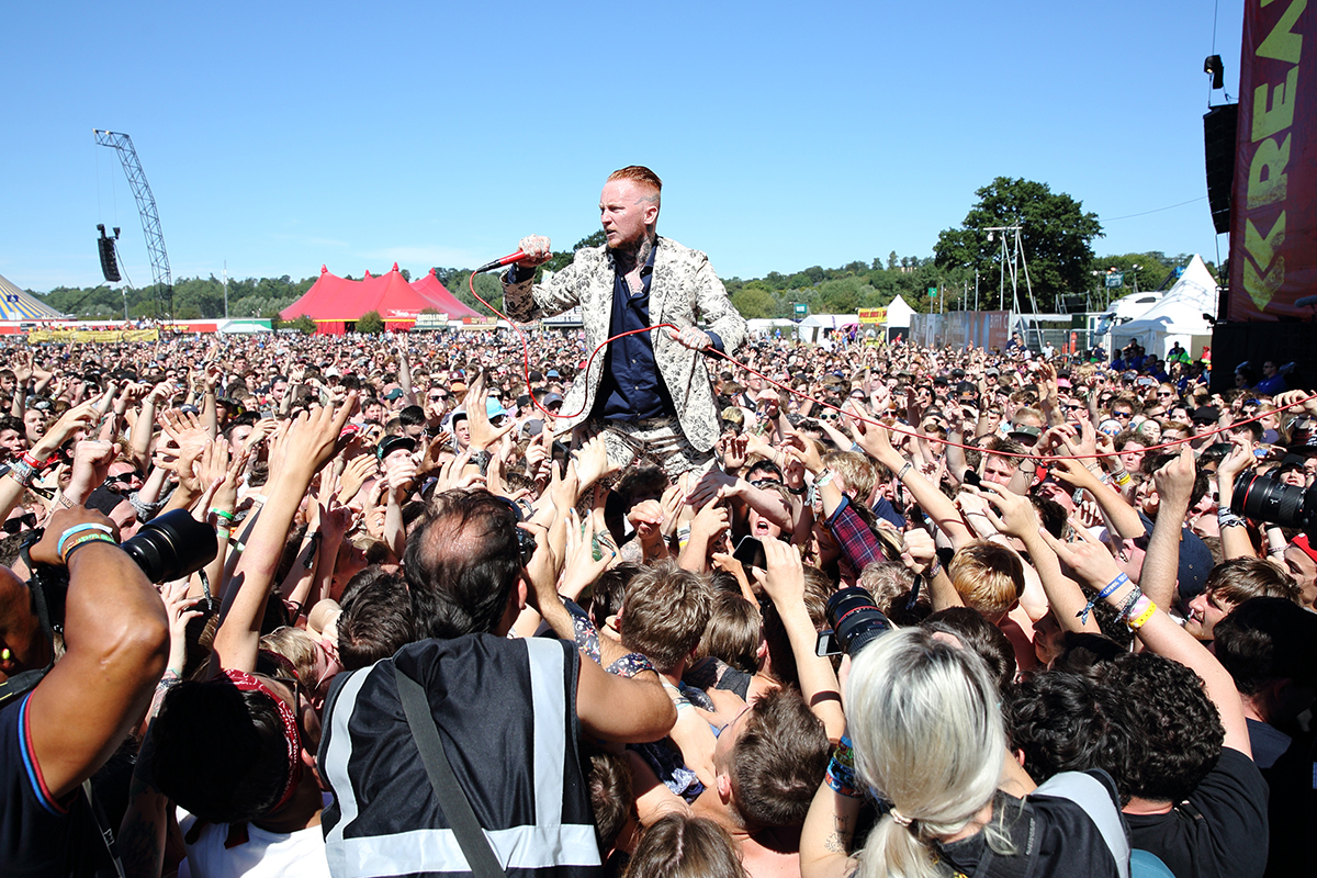 Frank carter reading16 bc