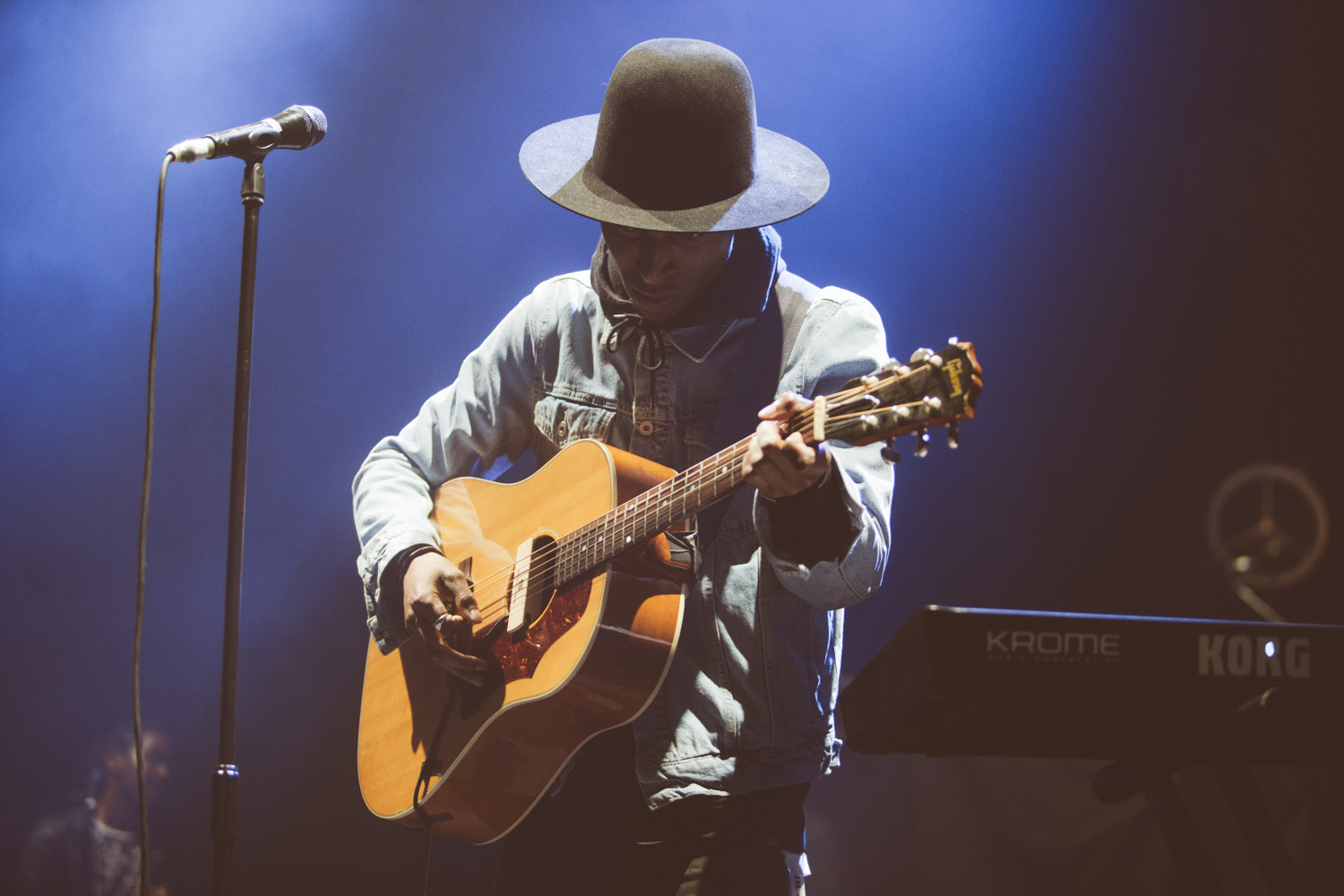 Samm Henshaw London260212 J Williamson 14