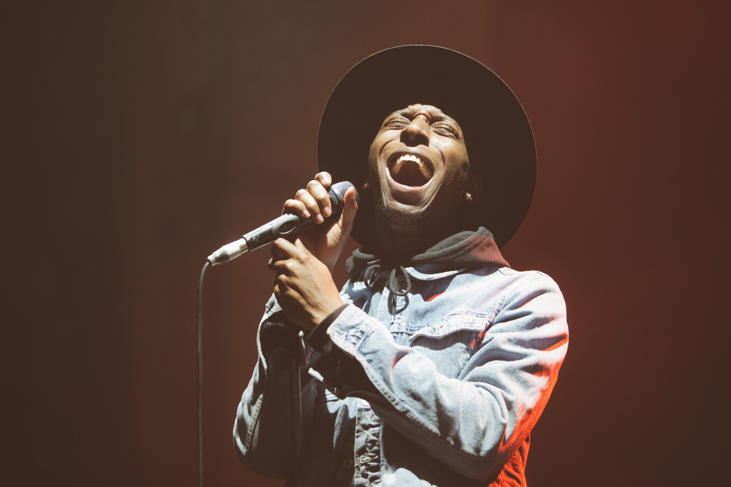 Samm Henshaw London260212 J Williamson 9