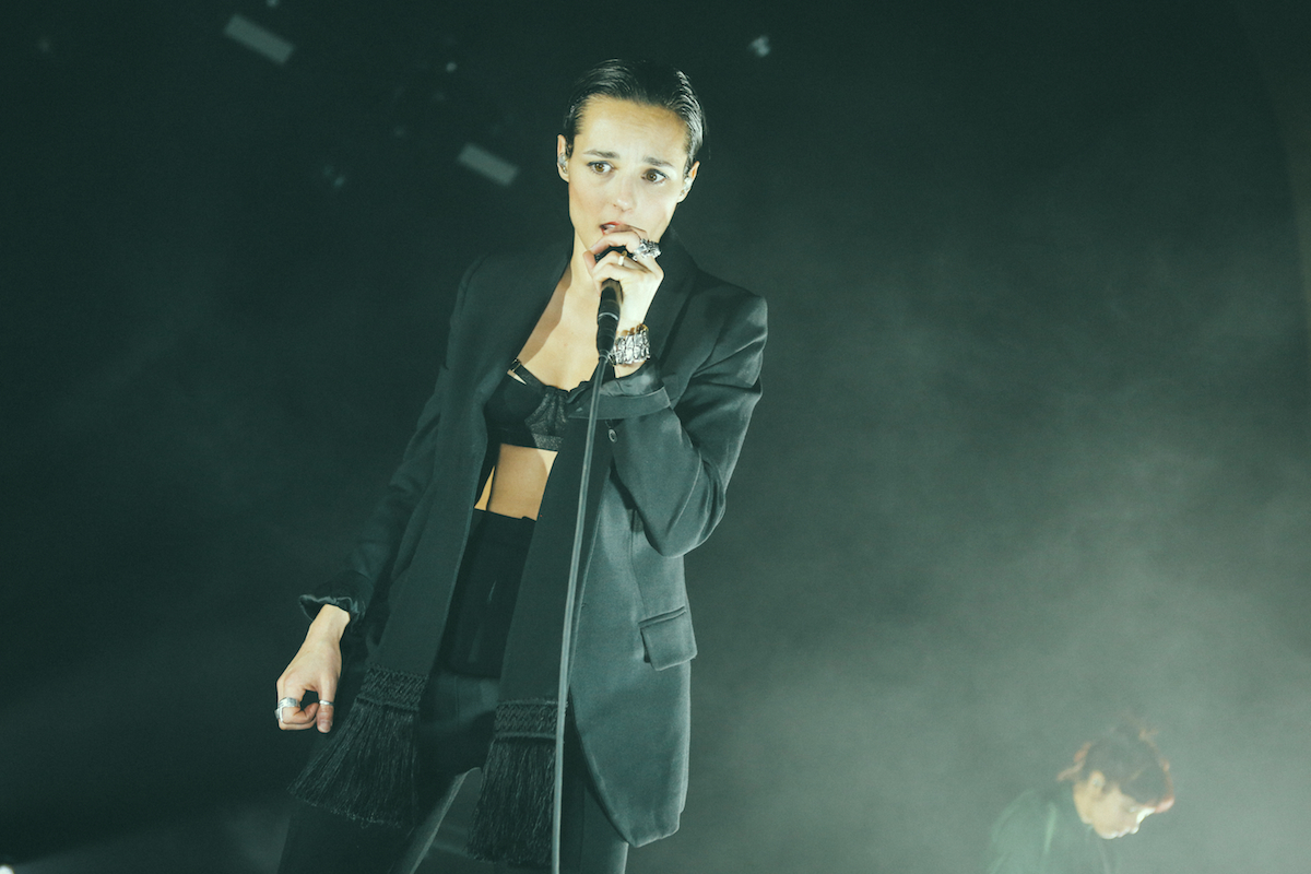 Savages Brixton Academy 251116 Sara Amroussi Gilissen 1