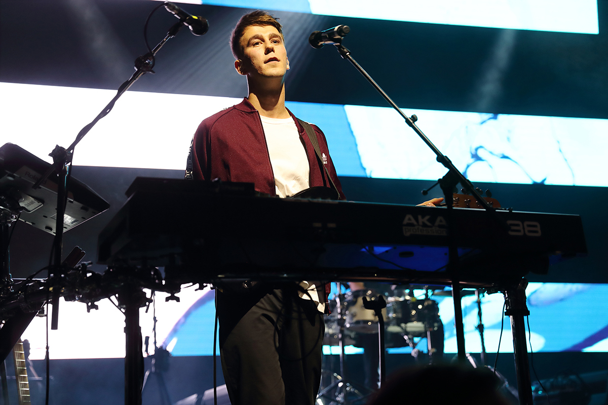 Sg lewis koko1116 live bc01