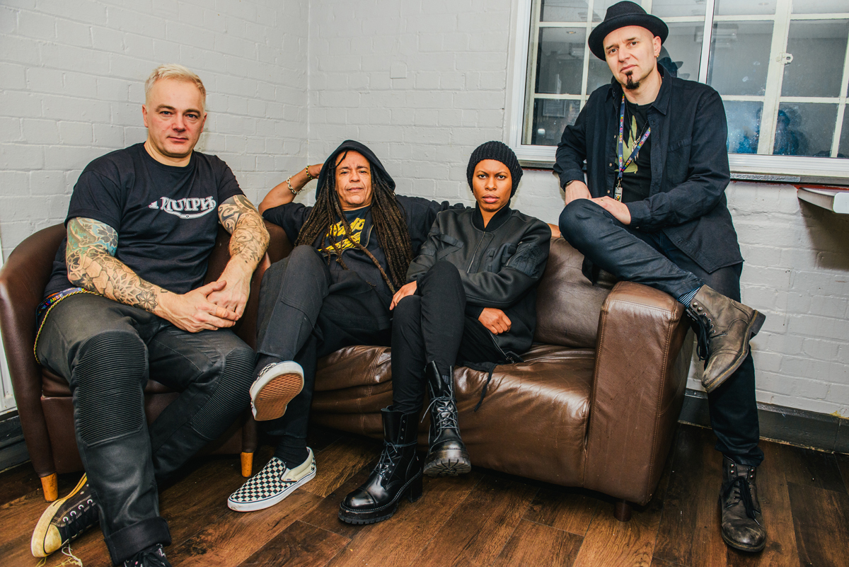 050216 Skunk Anansie Forum Gaelle Beri 03