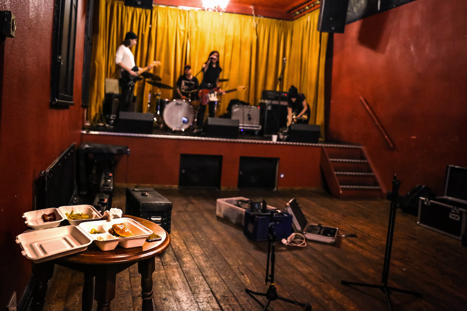 Summer Cannibals Manchester 11 Oct 2016 by Mike Hughes 00005