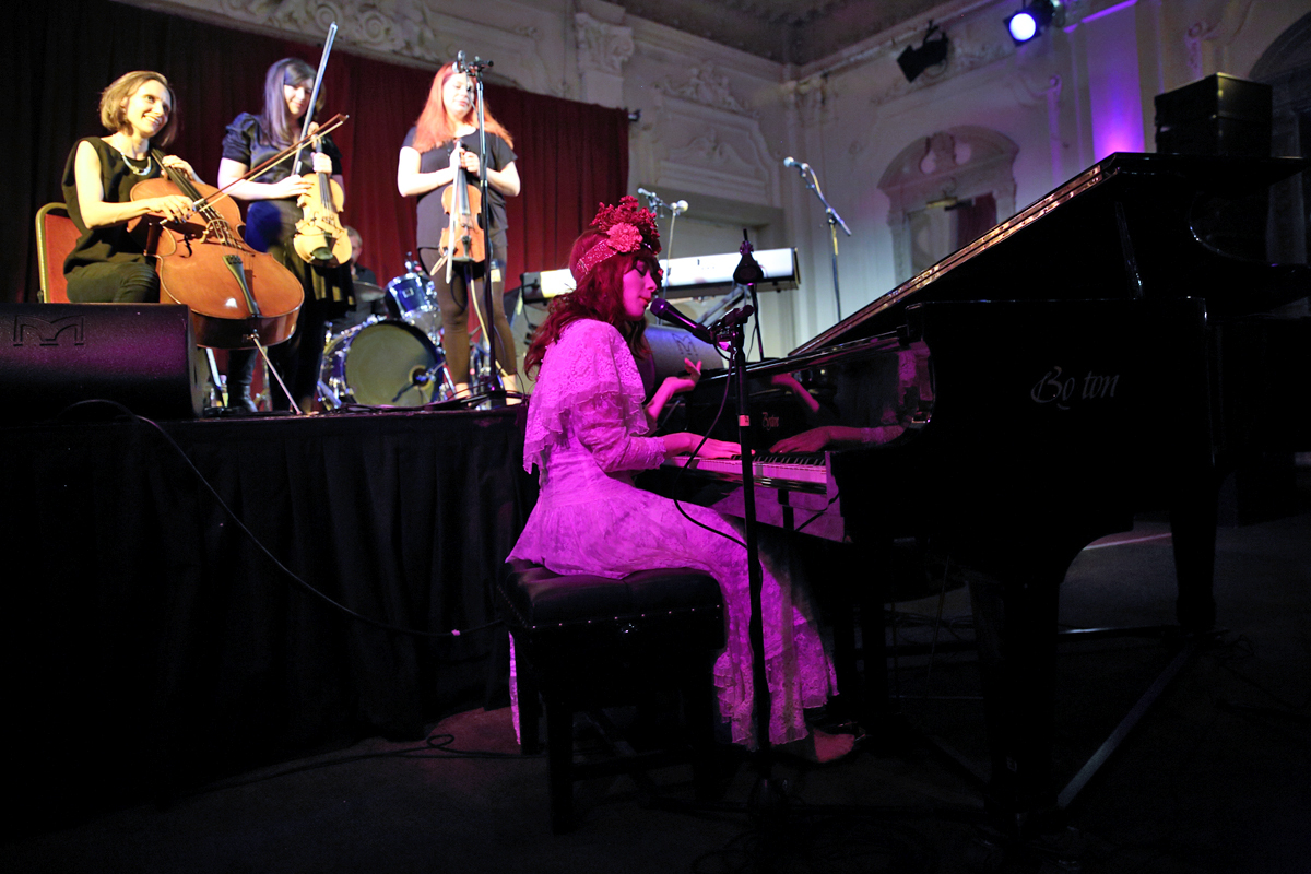 The anchoress bushhall616 bc07