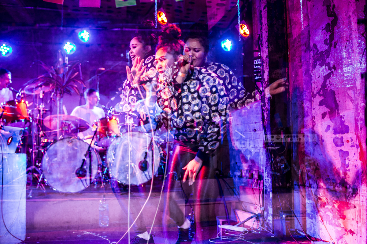 Bossy Love stereo 050216 davidmcandrew 06