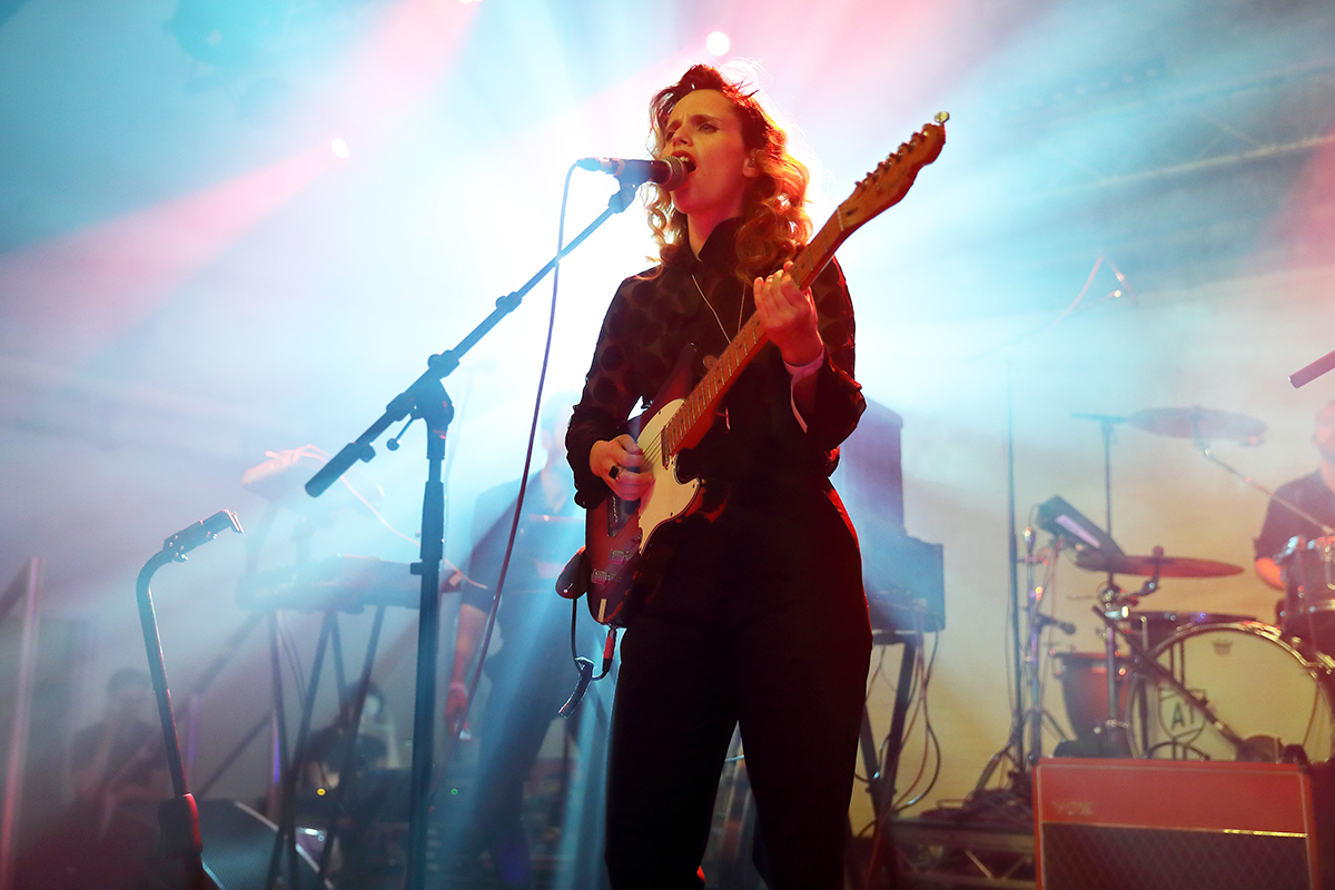 Anna calvi visions16 bc2