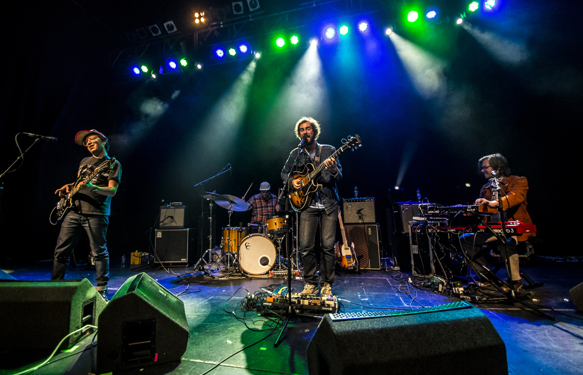 9 White Denim O2 ABC 06102016 davidmcandrew