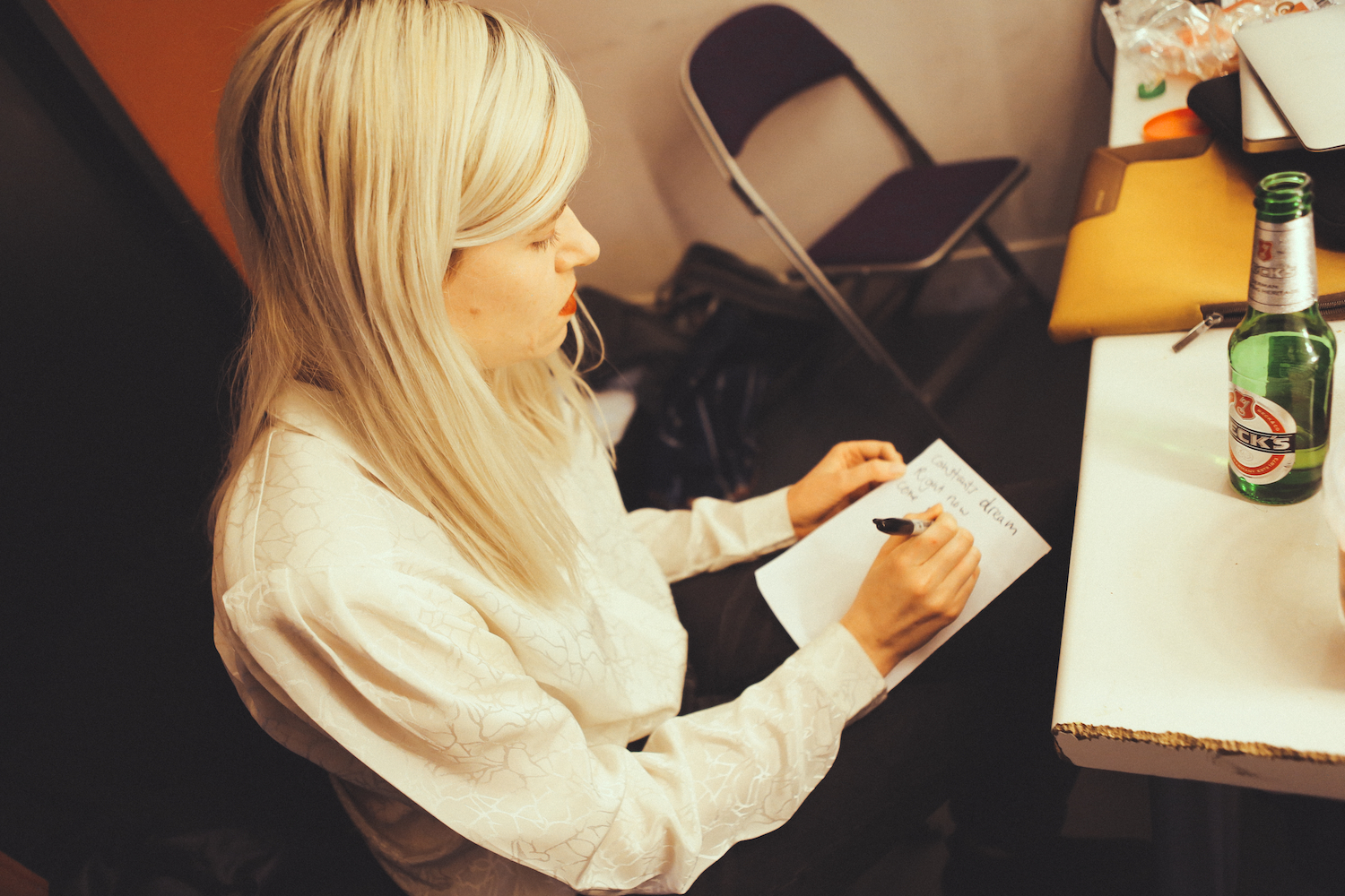 Amber Arcades Roundhouse 030417 Sara Amroussi Gilissen 20