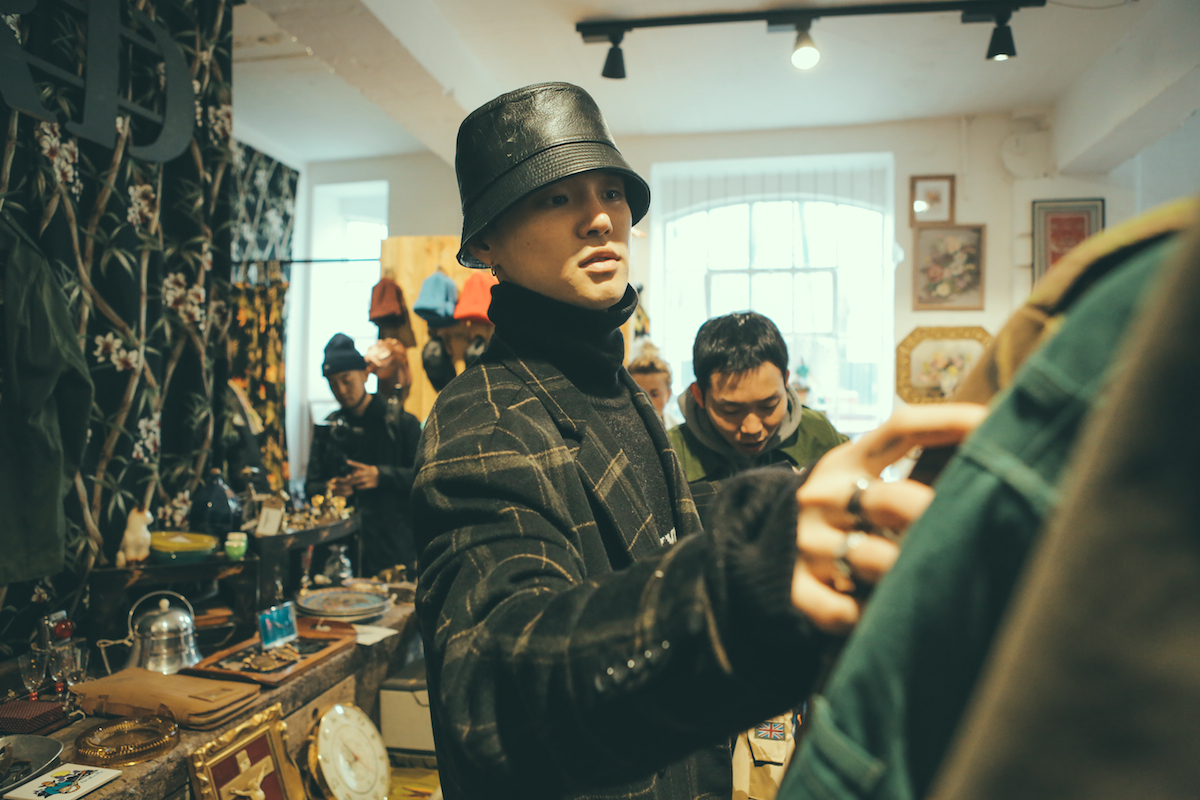 Dean In London 071220016 15