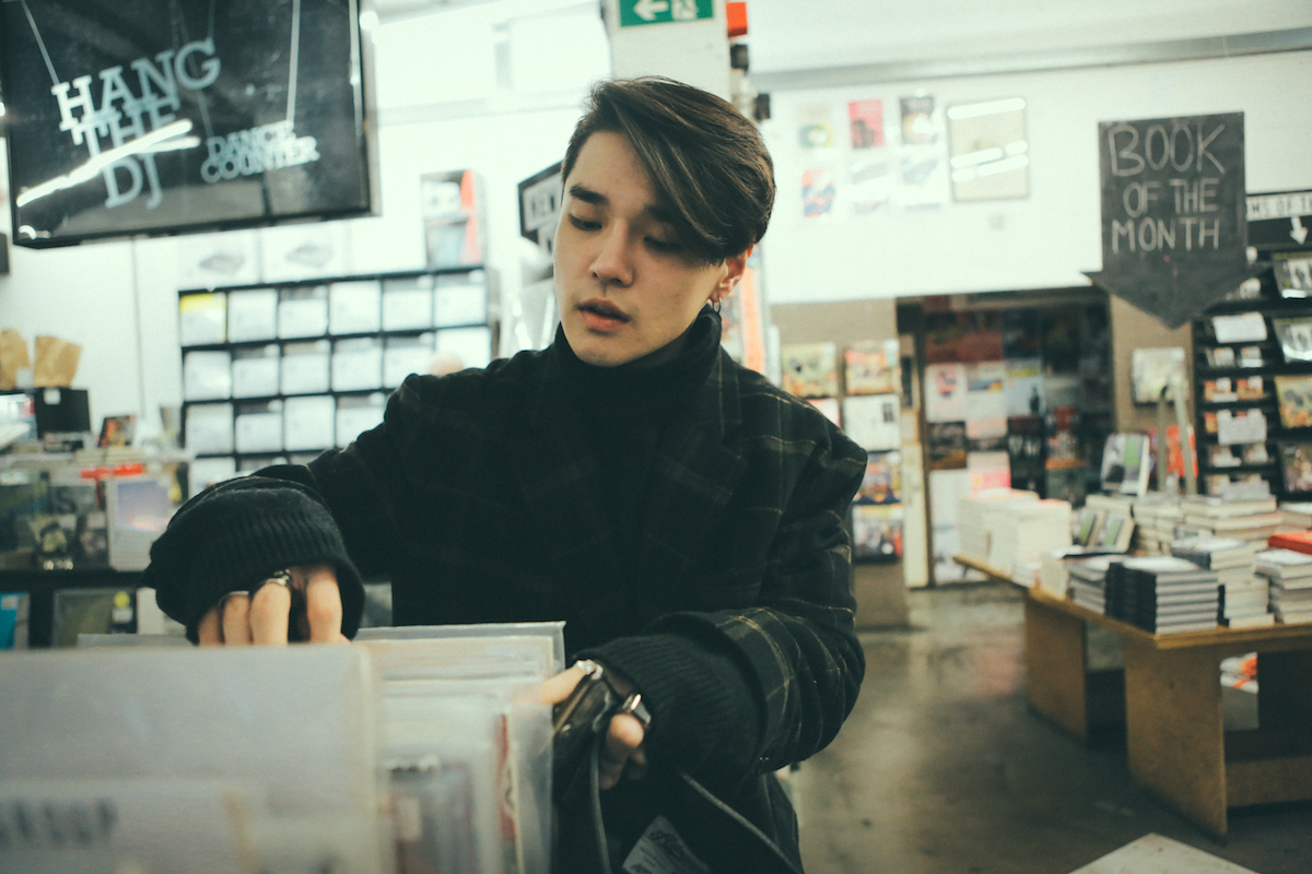 Dean In London 071220016 3
