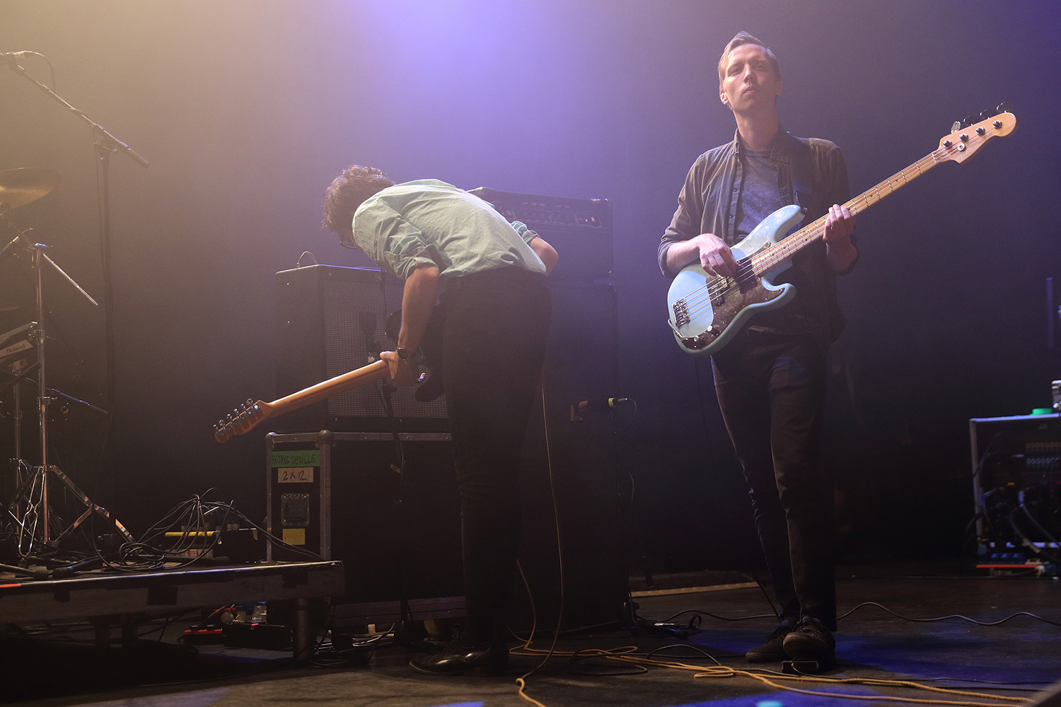 Car seat headrest 29817 bc05