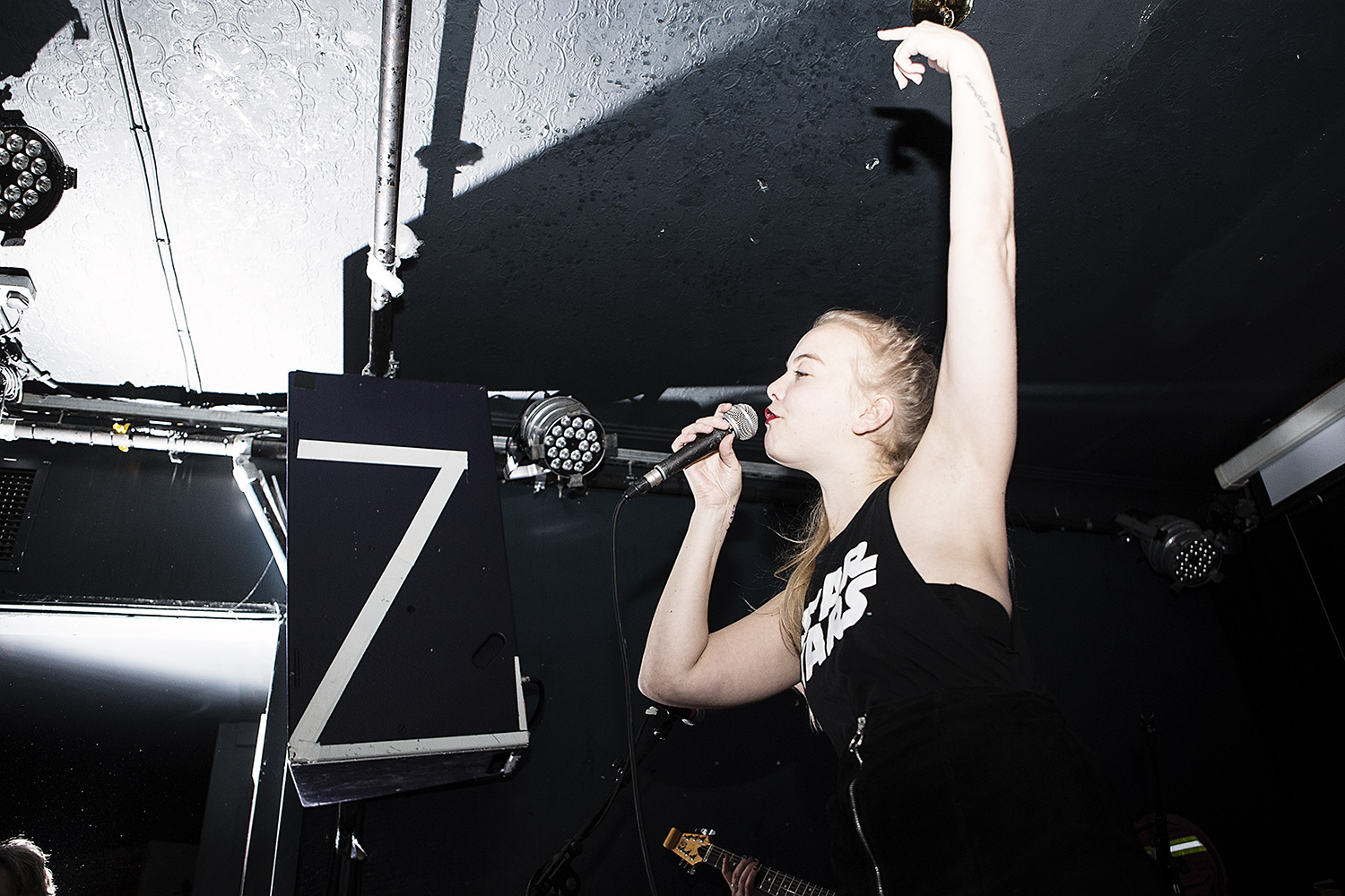 Dream Wife 13 OBL London 17 01 17 Chris Almeida