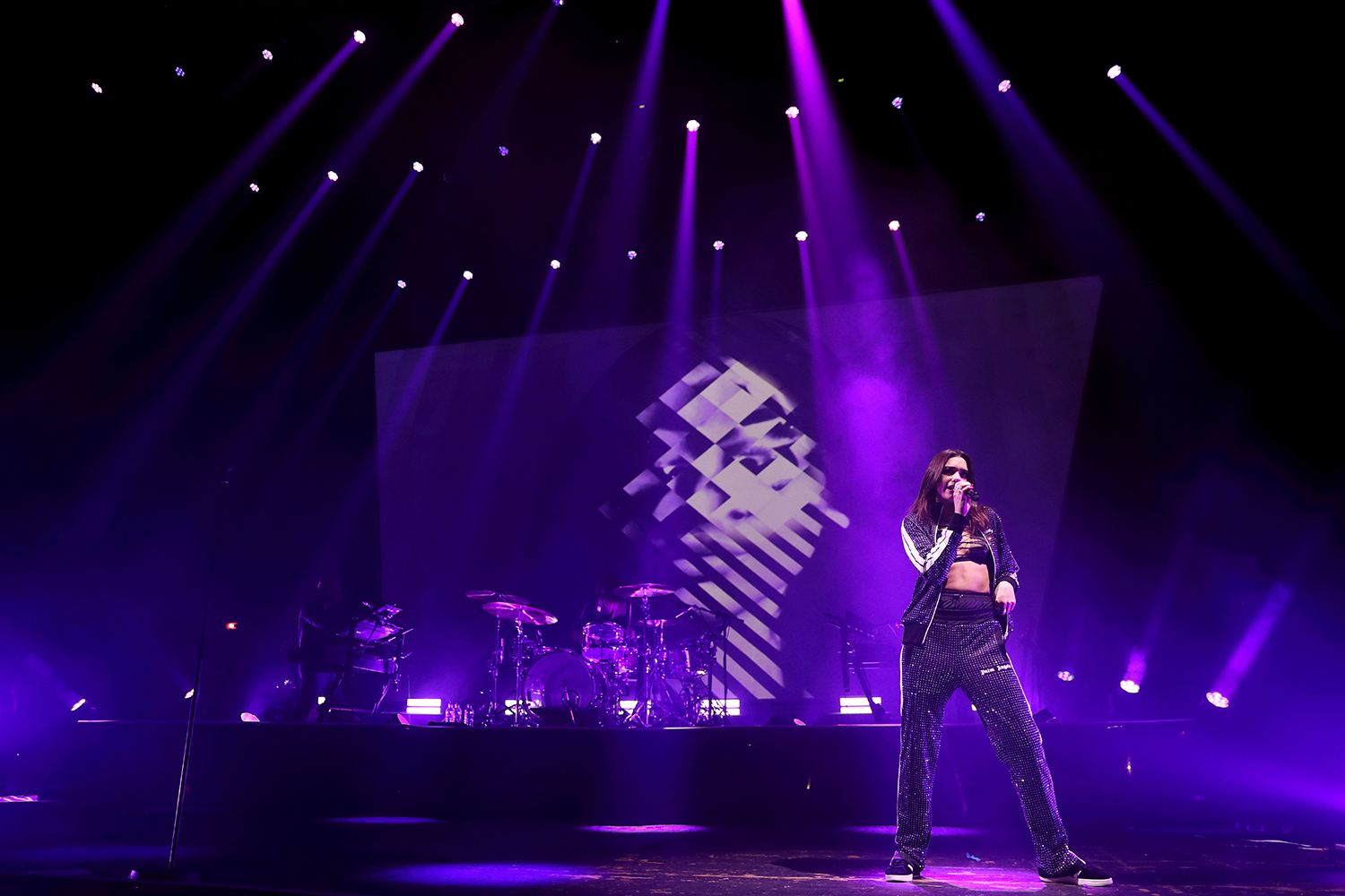 Dua lipa brix1117 bc13