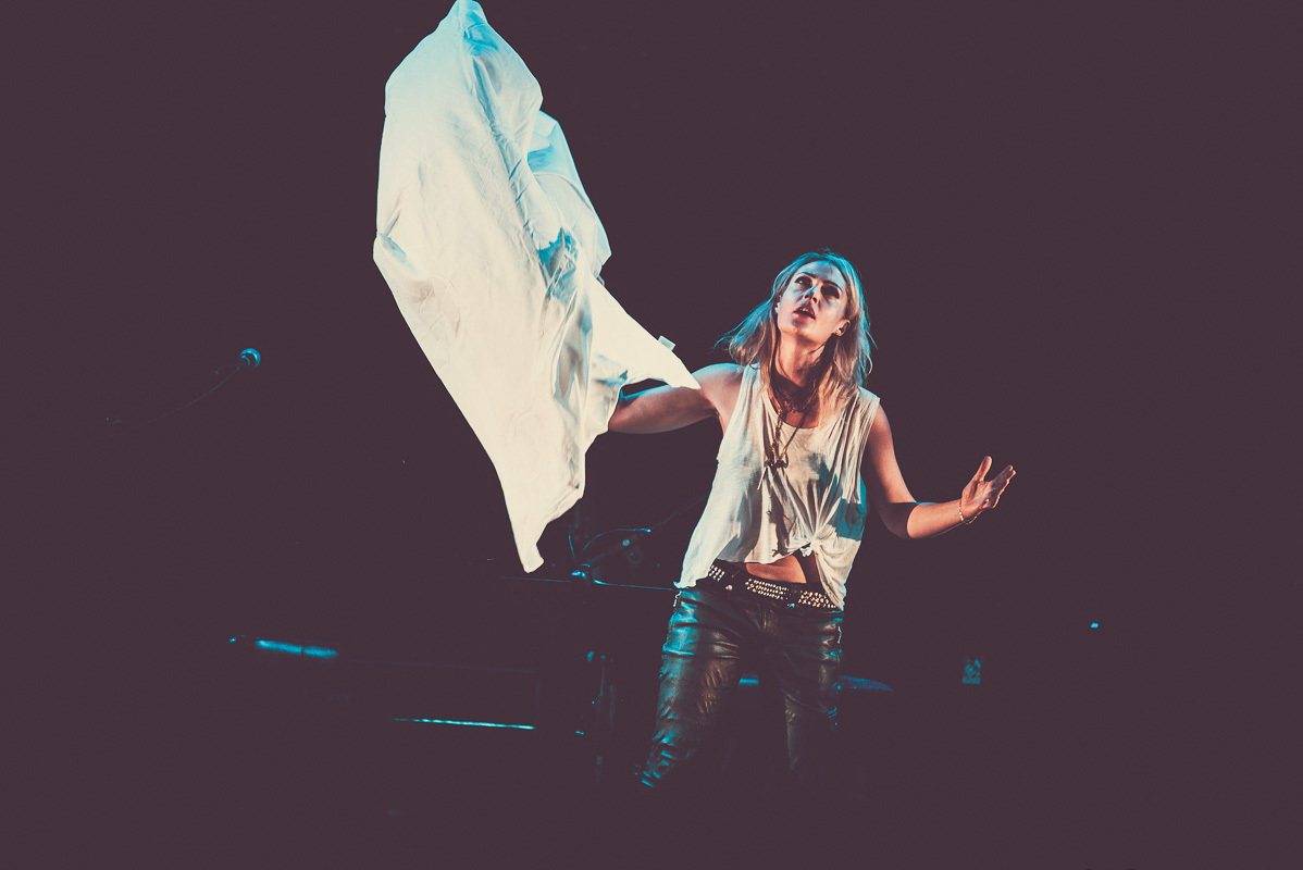 Emily Haines The Soft Skeleton Great American Music Hall San Francisco 12 11 17 Erika Reinsel 14