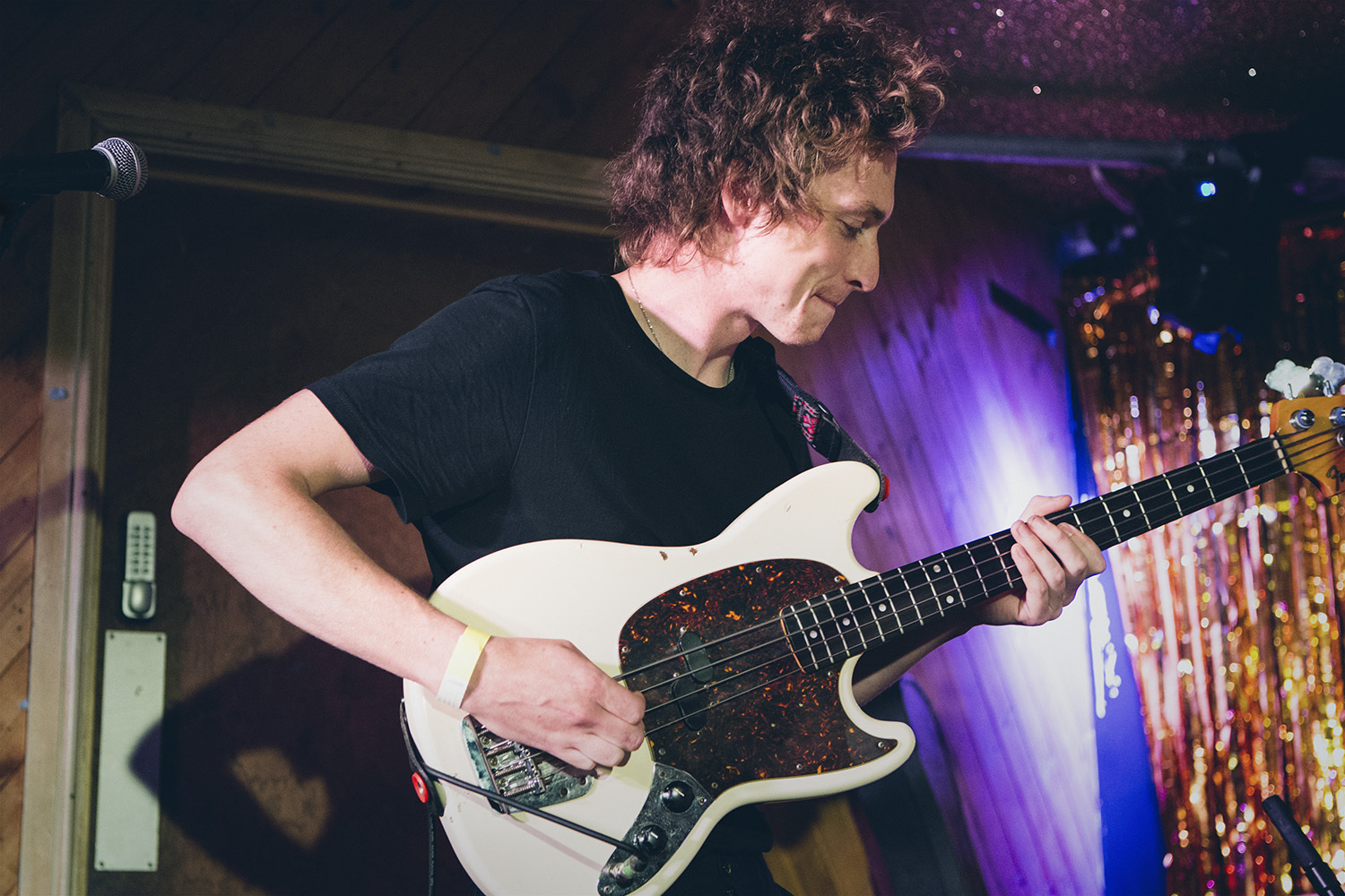 H Hawkline 10 Moth Club London 11 09 17 Chris Almeida