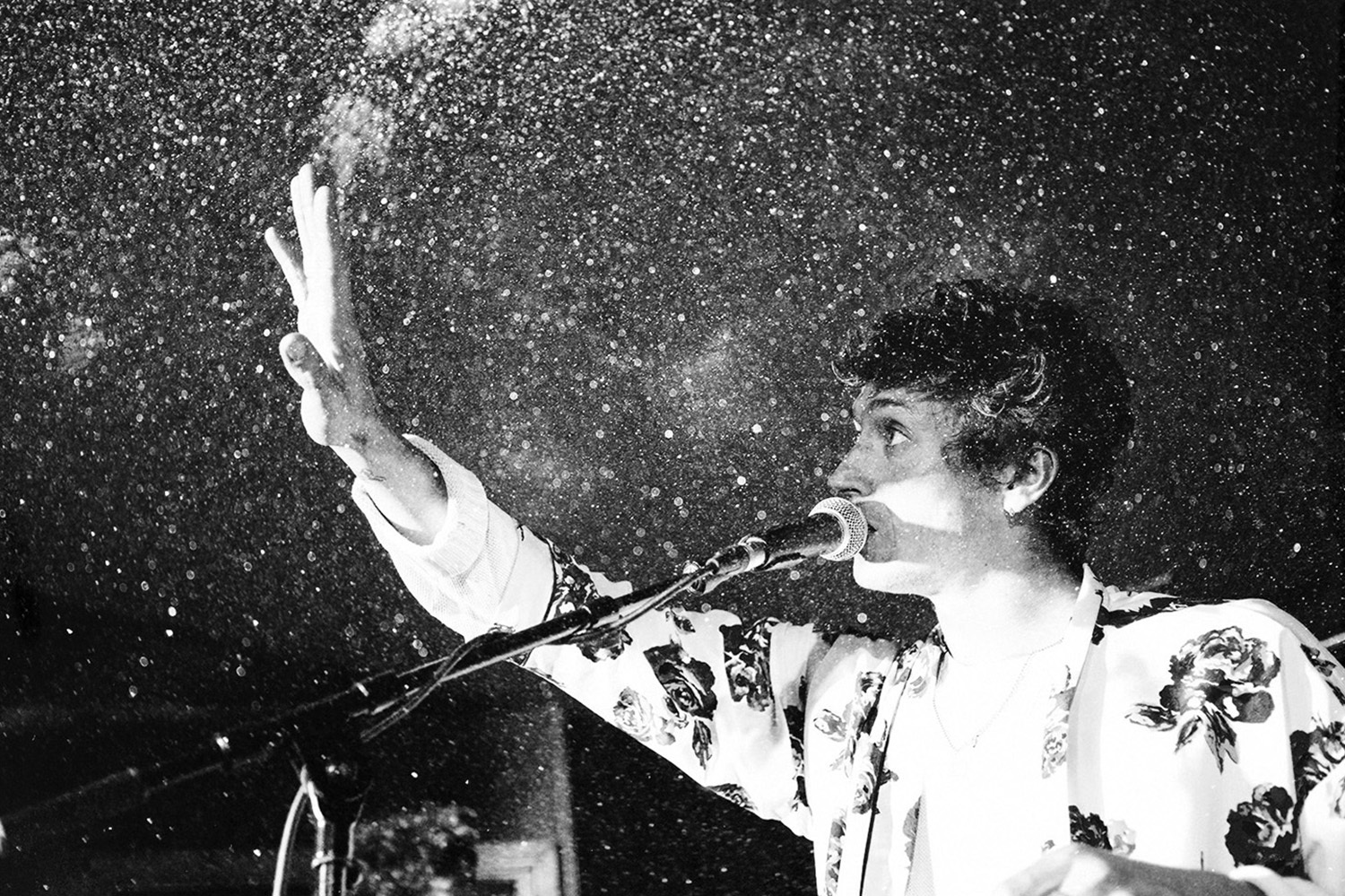 H Hawkline 14 Moth Club London 11 09 17 Chris Almeida