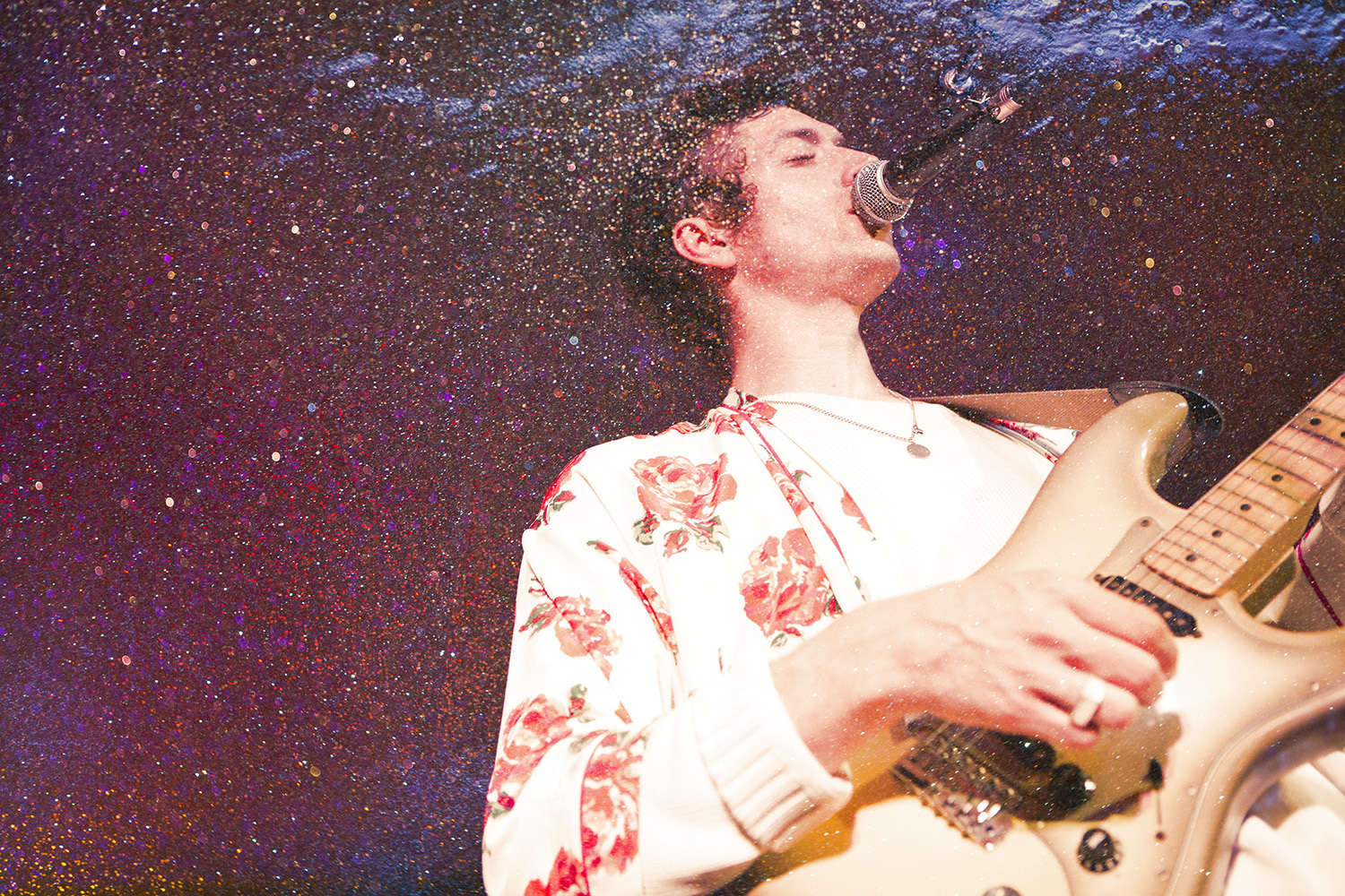 H Hawkline 4 Moth Club London 11 09 17 Chris Almeida