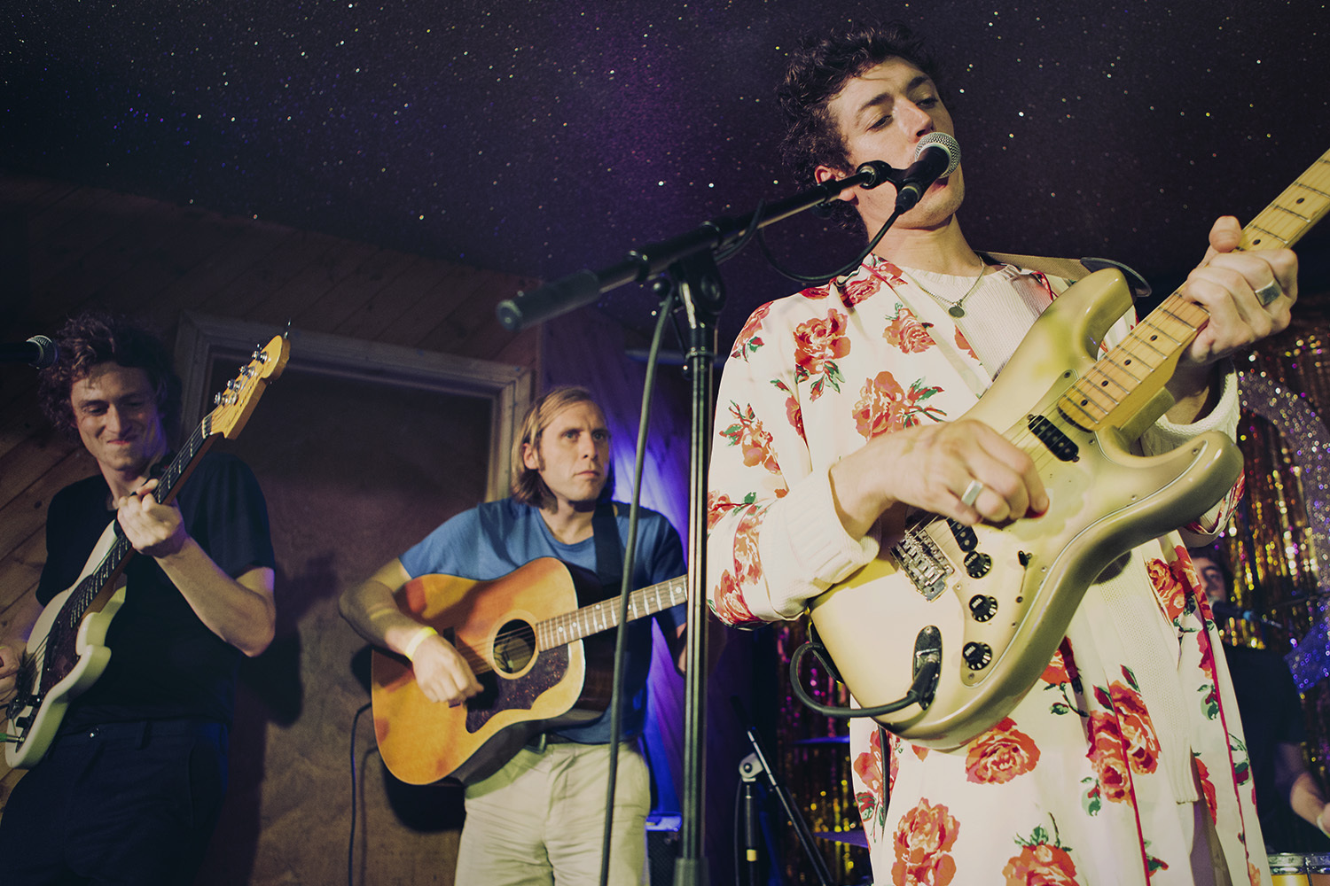 H Hawkline 9 Moth Club London 11 09 17 Chris Almeida