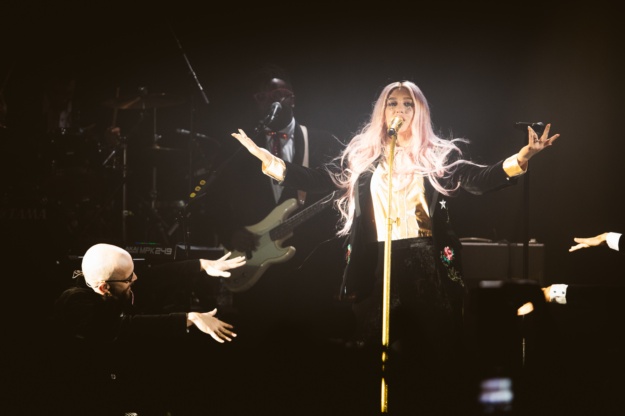 Kesha Electric Brixton141117 8