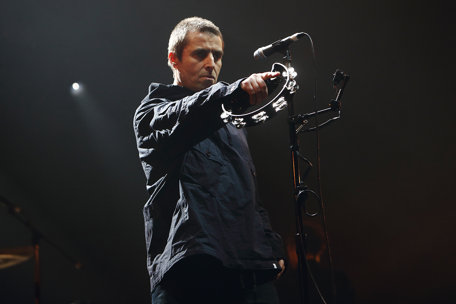 Liam gallagher ally71217 bc01