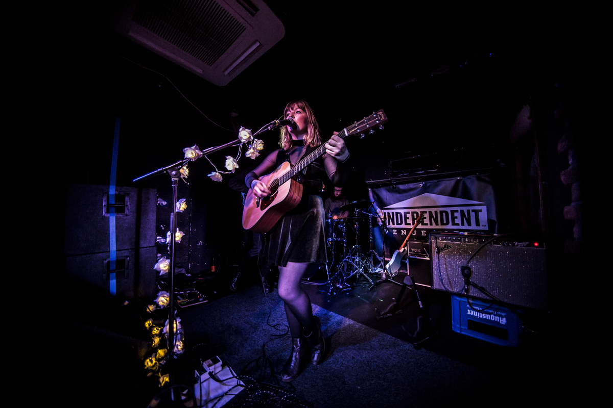 11 Martha Ffion Hug and Pint 24012017 davidmcandrew