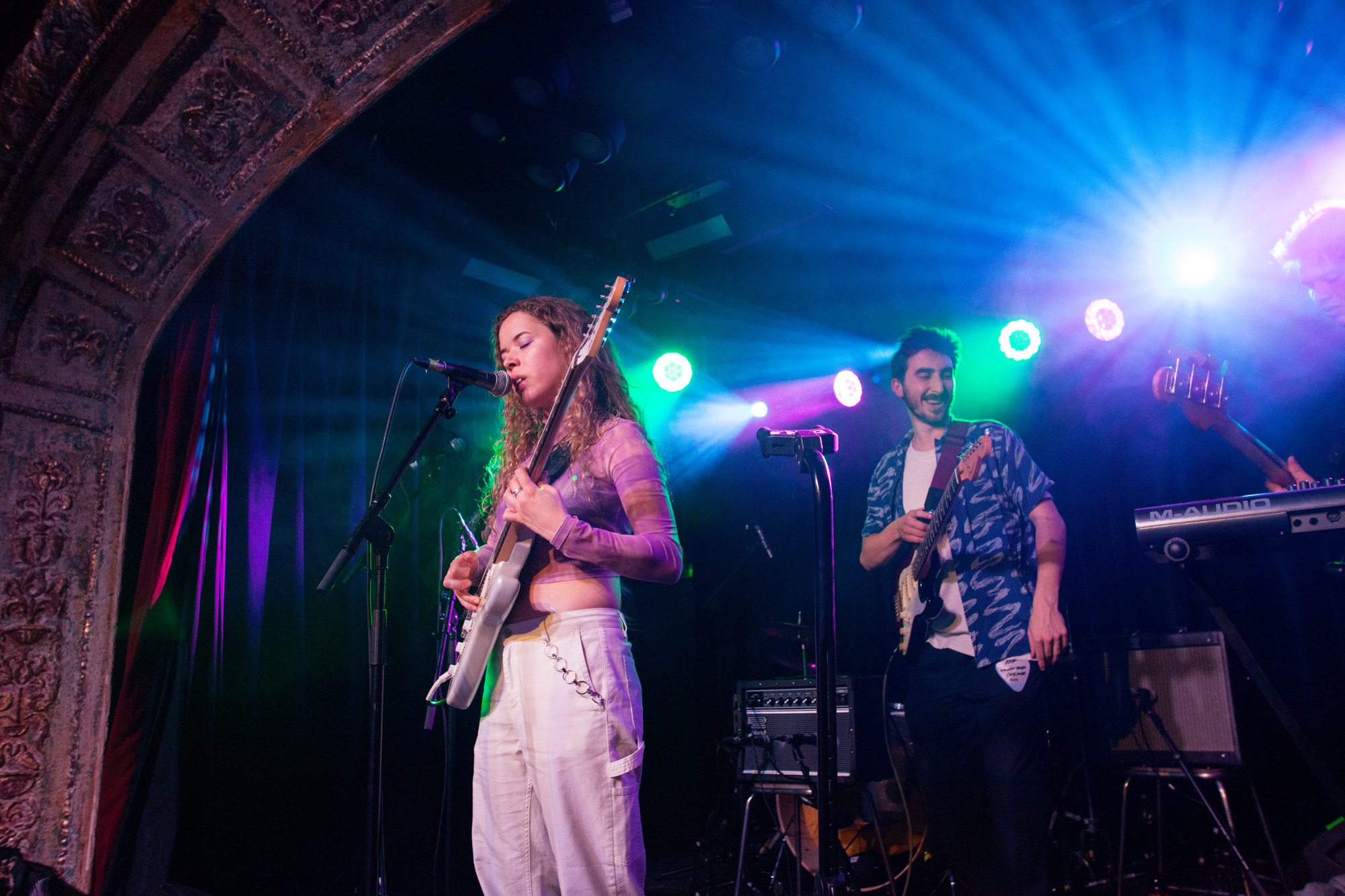 Nilufer Yanya Omeara London 16 10 17 Quetzal Maucci 17